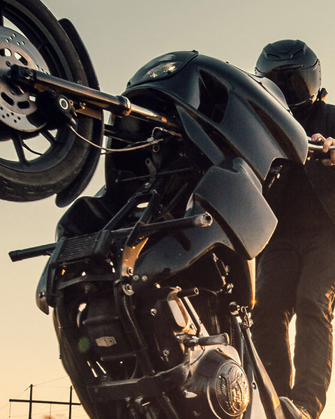 20 MOTORCYCLE HAND SIGNALS YOU SHOULD KNOW | SA1NT – Saint USA